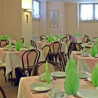 Hotell Maria 4*